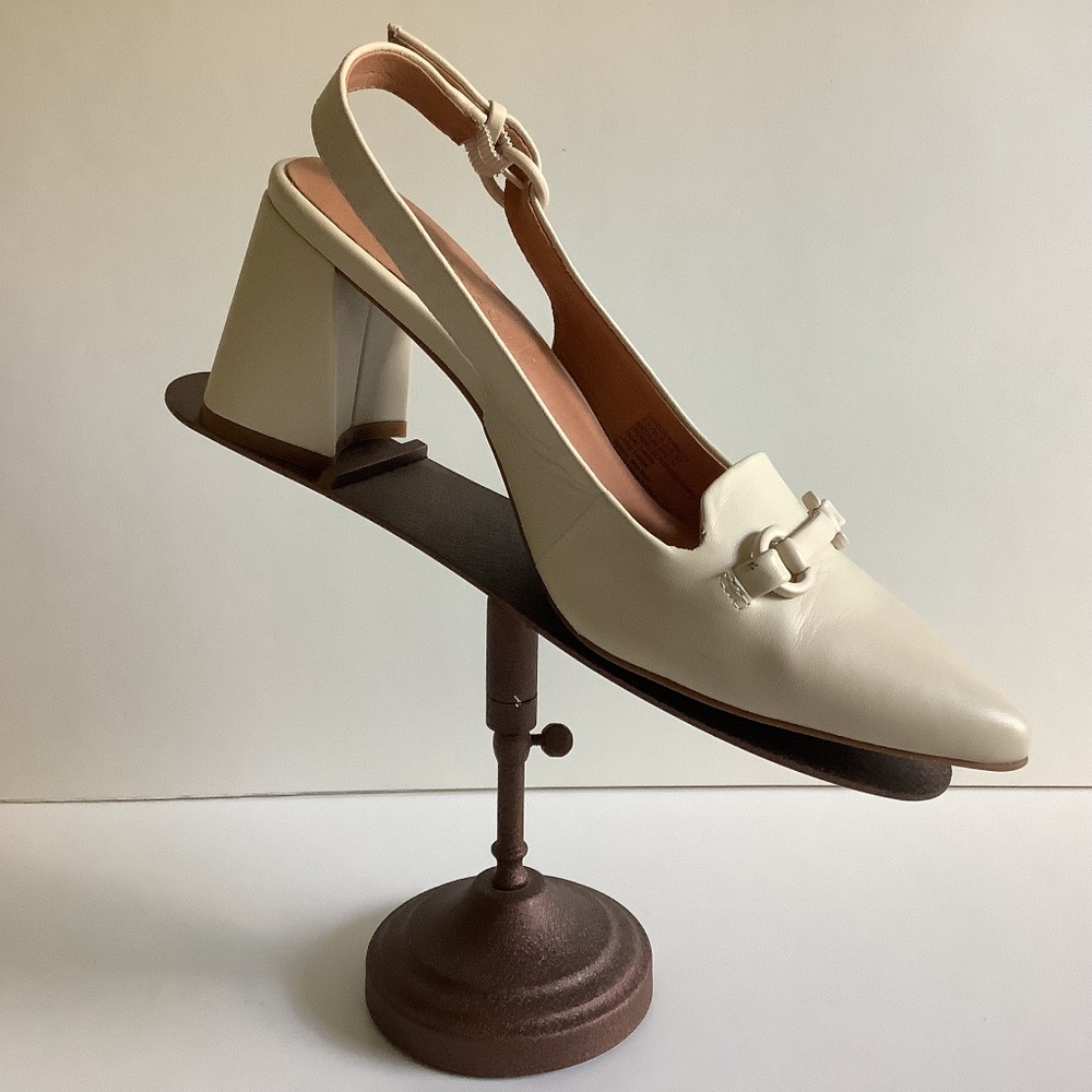 Gentle Souls by Kenneth Cole Cream Dionne Slingback Block Heel Size  7.5 NWOT